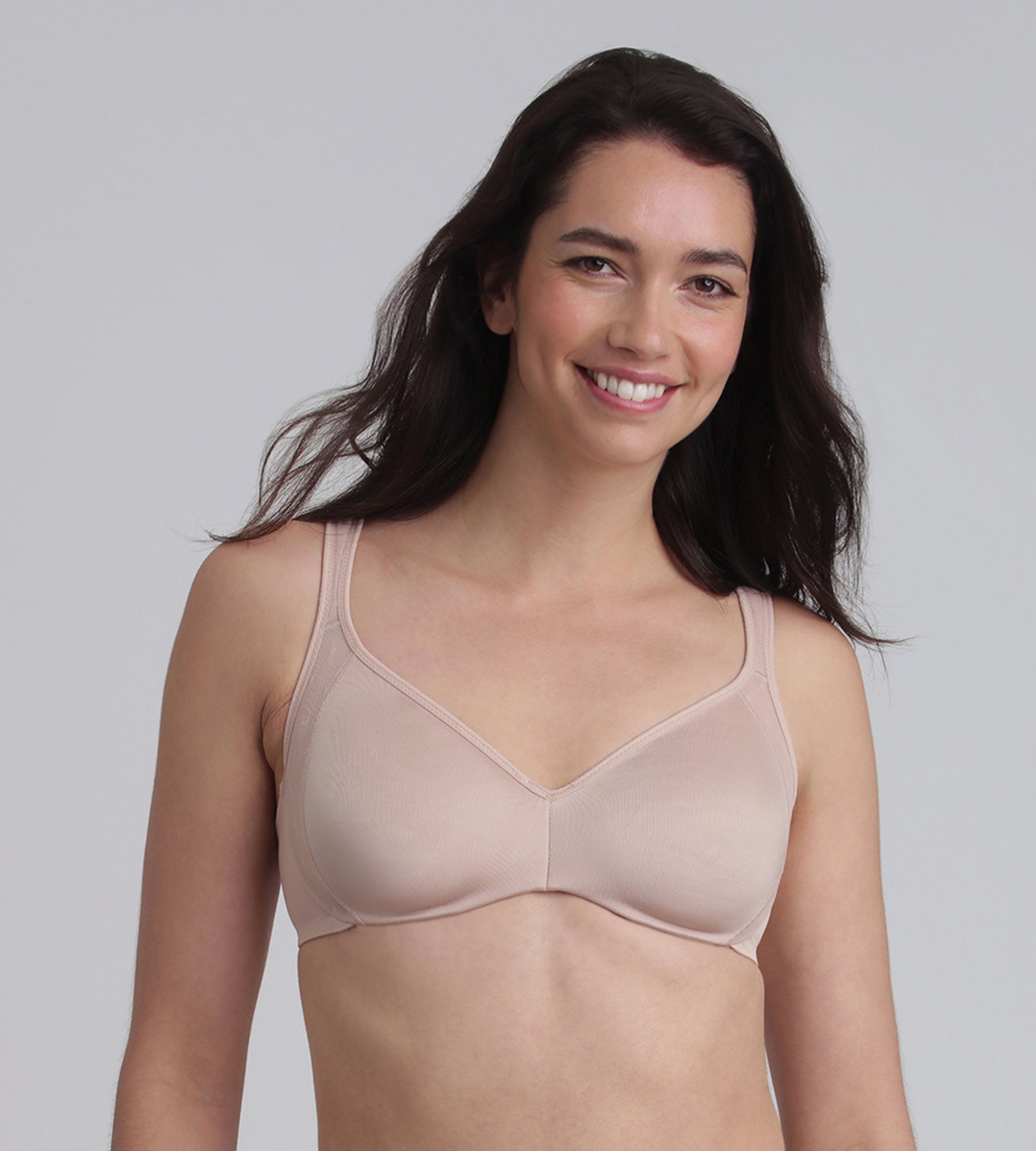 Playtex® Minimiser bra in beige Expert in Sillhouette