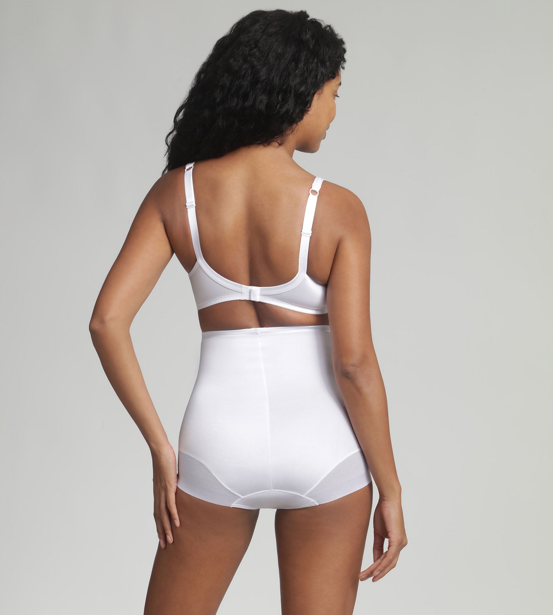 Playtex® High-waisted girdle in white Perfect Silhouette