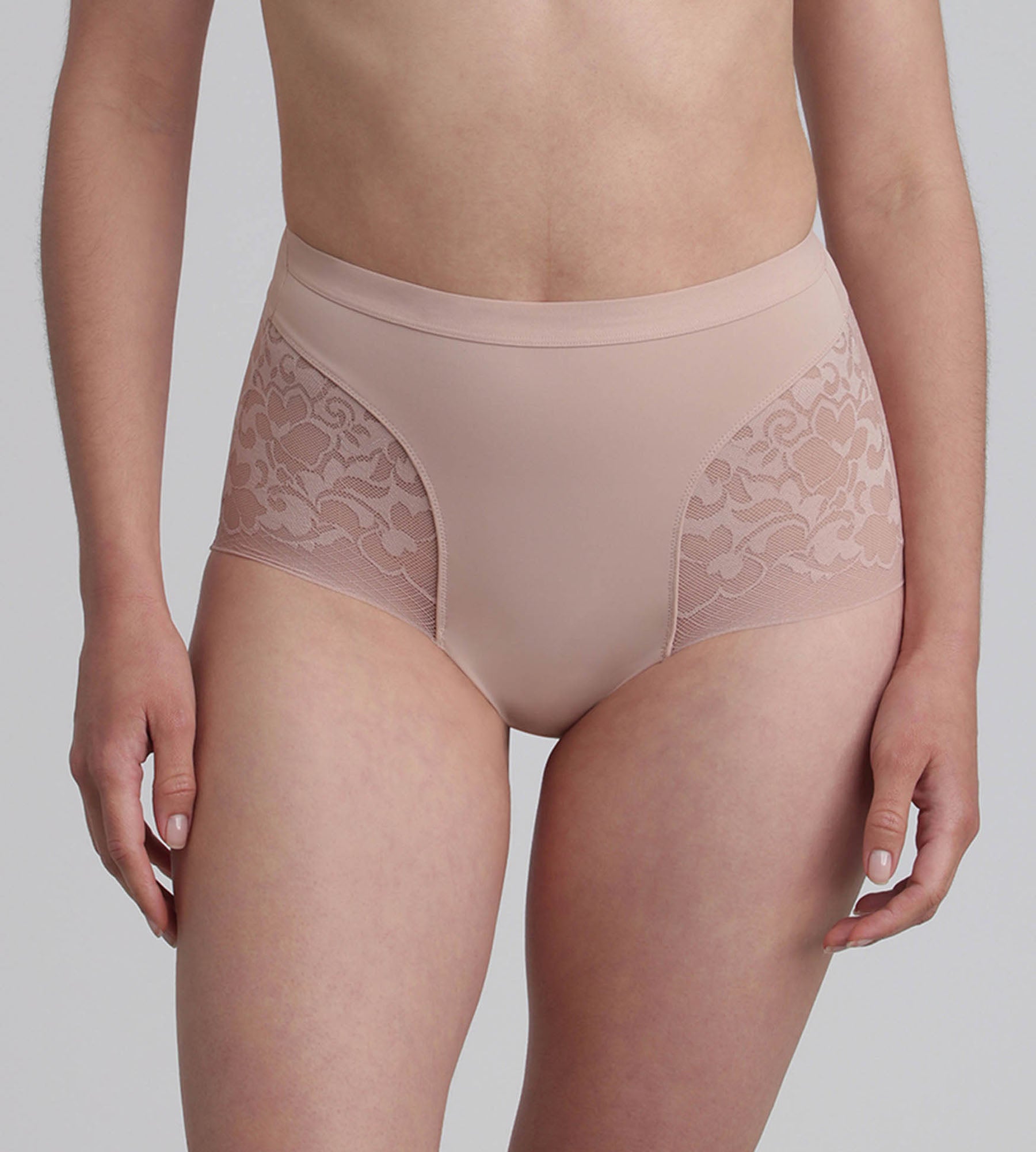 Playtex® High-waisted girdle in beige Expert in Silhouette
