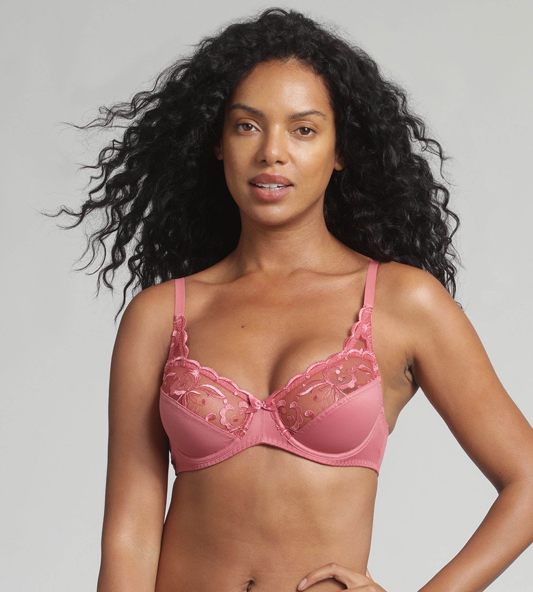 Playtex® Underwired bra in pink lady Essential Elegance Embroidery