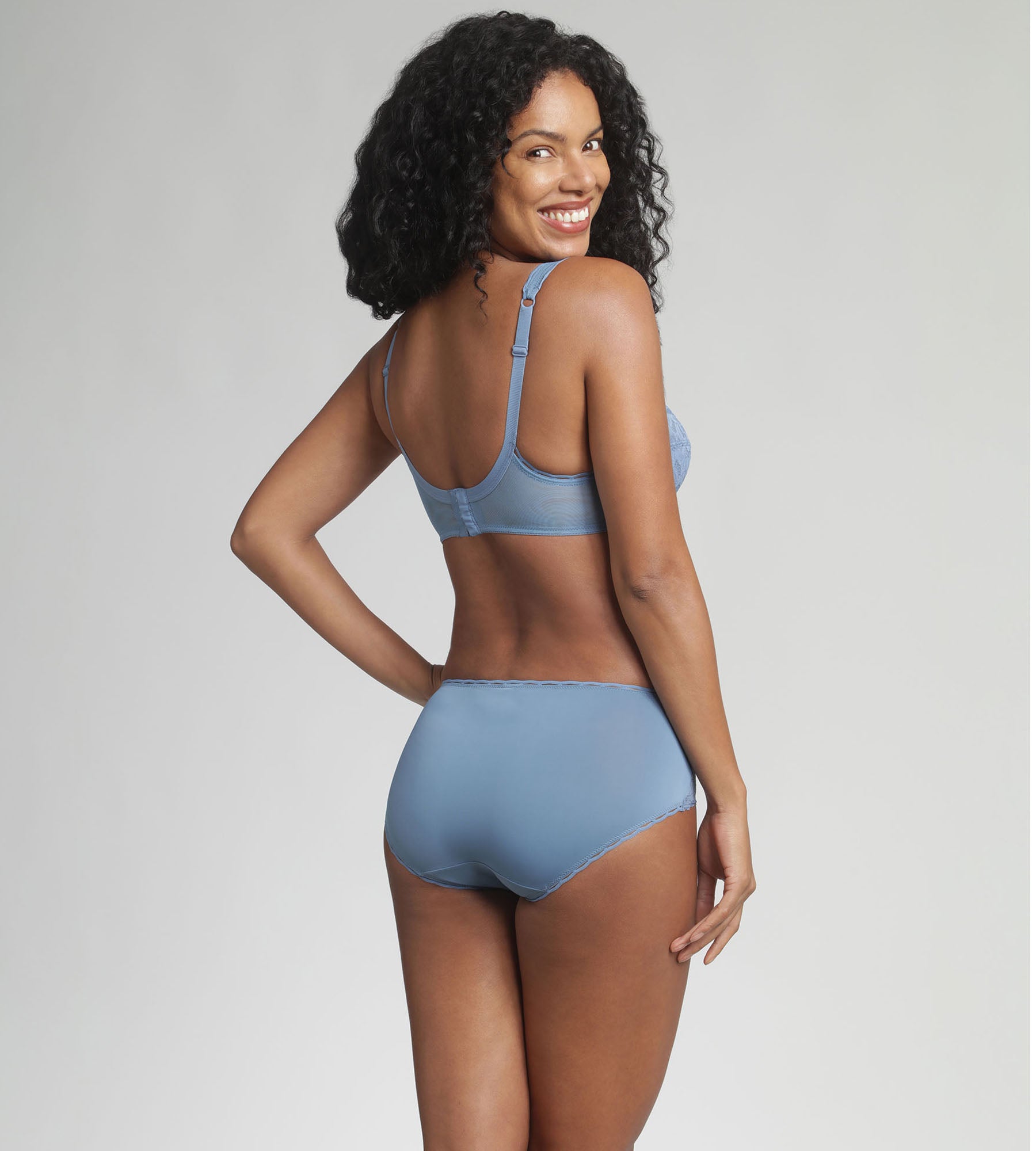 Playtex® Underwired bra in ocean blue Recycled Classic Lace Support