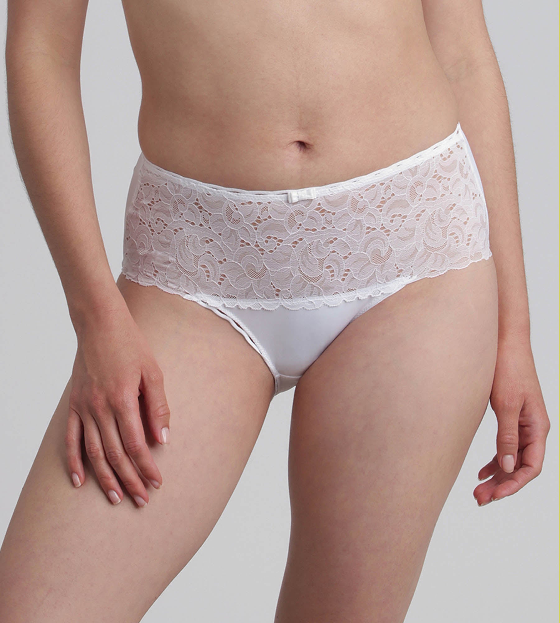 Playtex® Midi knickers in white Recycled Classic Lace Support