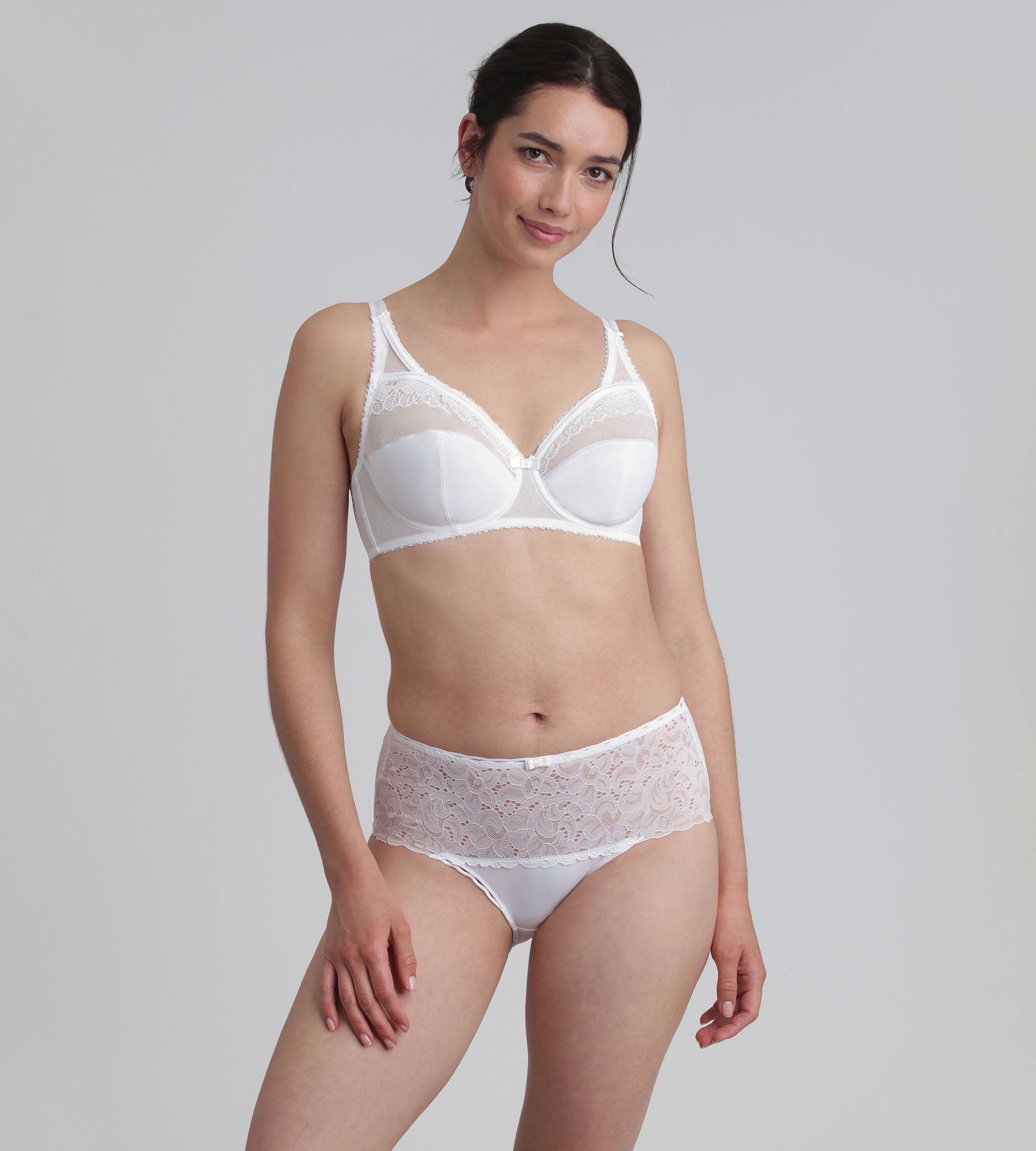 Playtex® Midi knickers in white Recycled Classic Lace Support