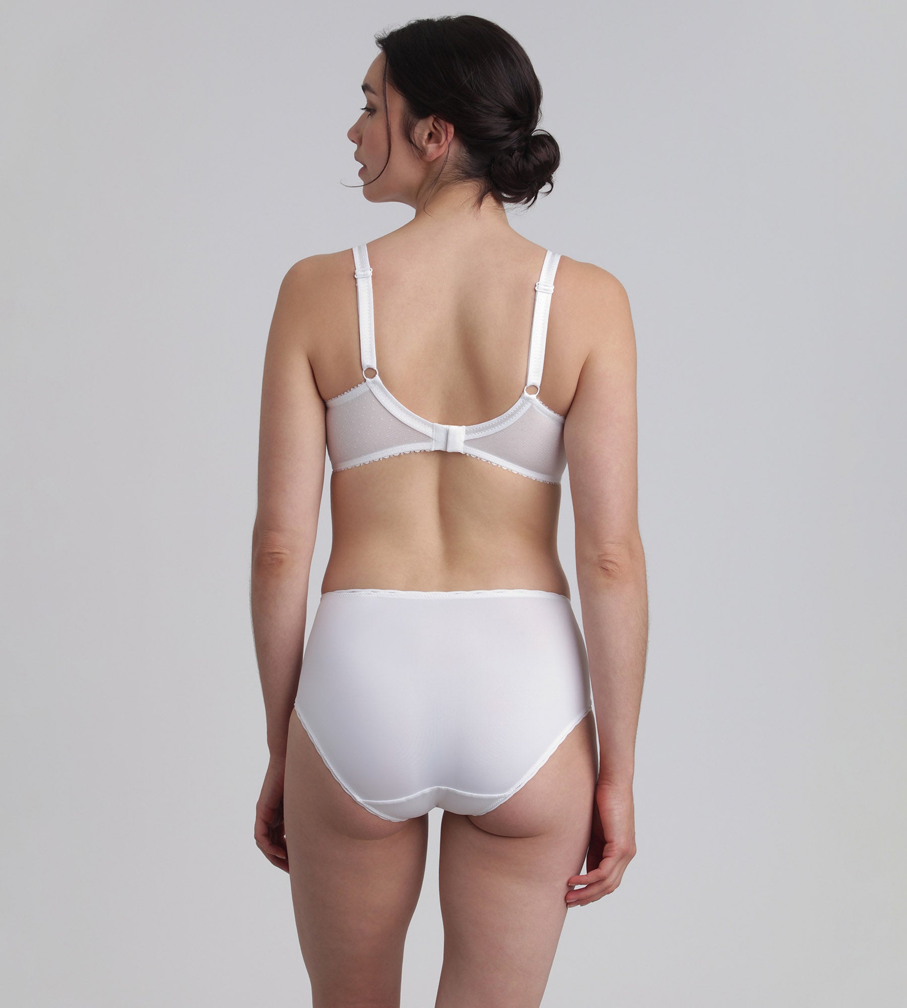 Playtex® Midi knickers in white Recycled Classic Lace Support