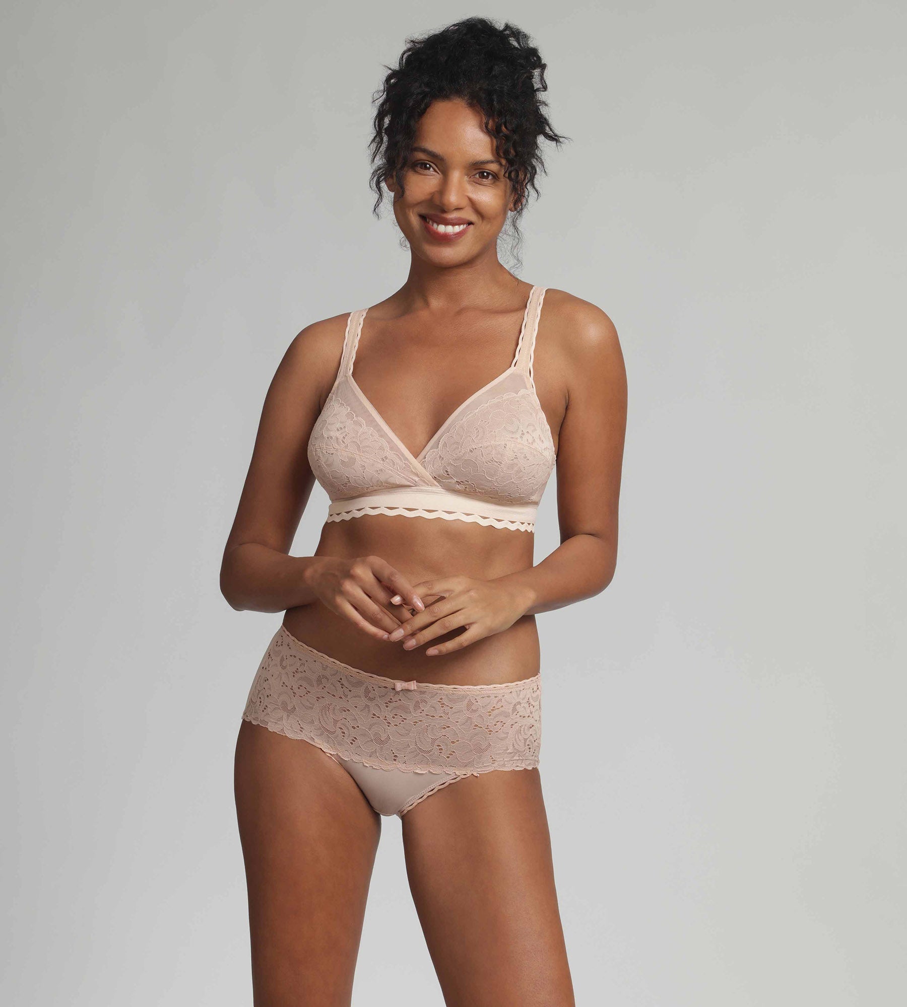 Playtex® Midi knickers in beige Recycled Classic Lace Support