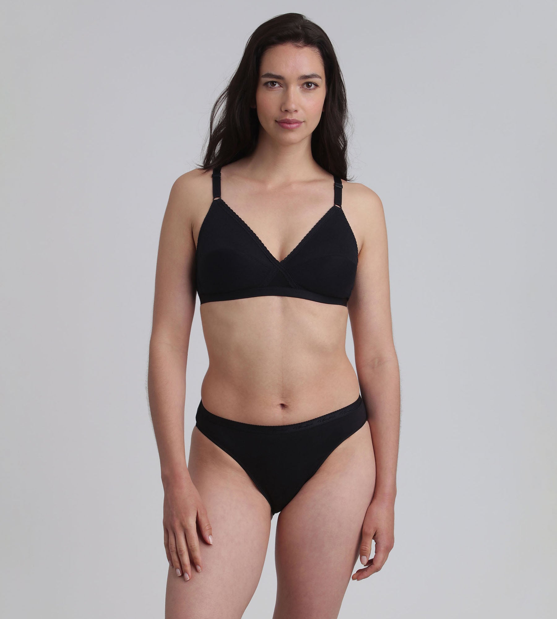 Playtex® Non-wired bra in black Essential Support Cotton
