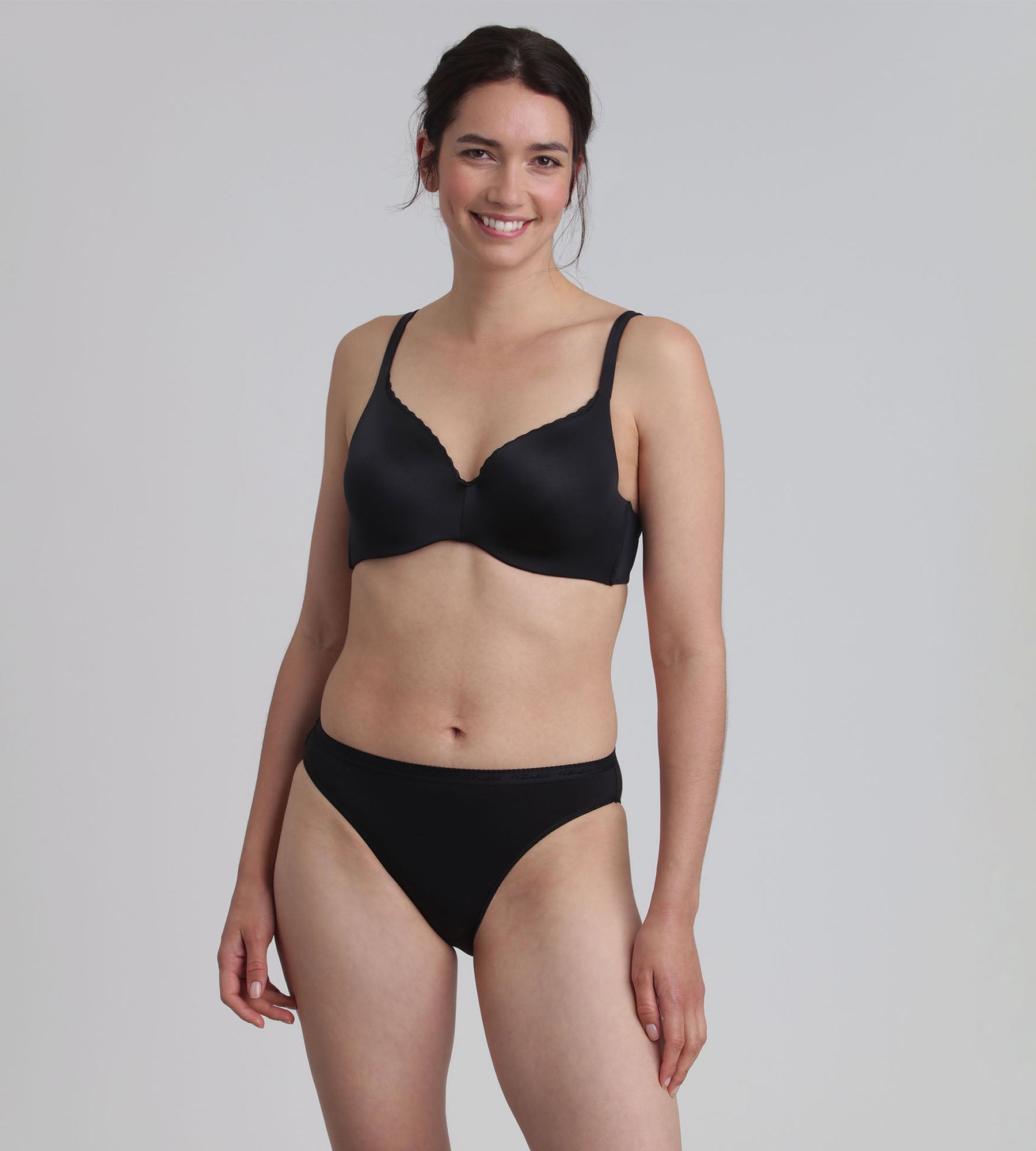 Playtex® Full cup bra with removable underwires in black 24h Absolute Soft