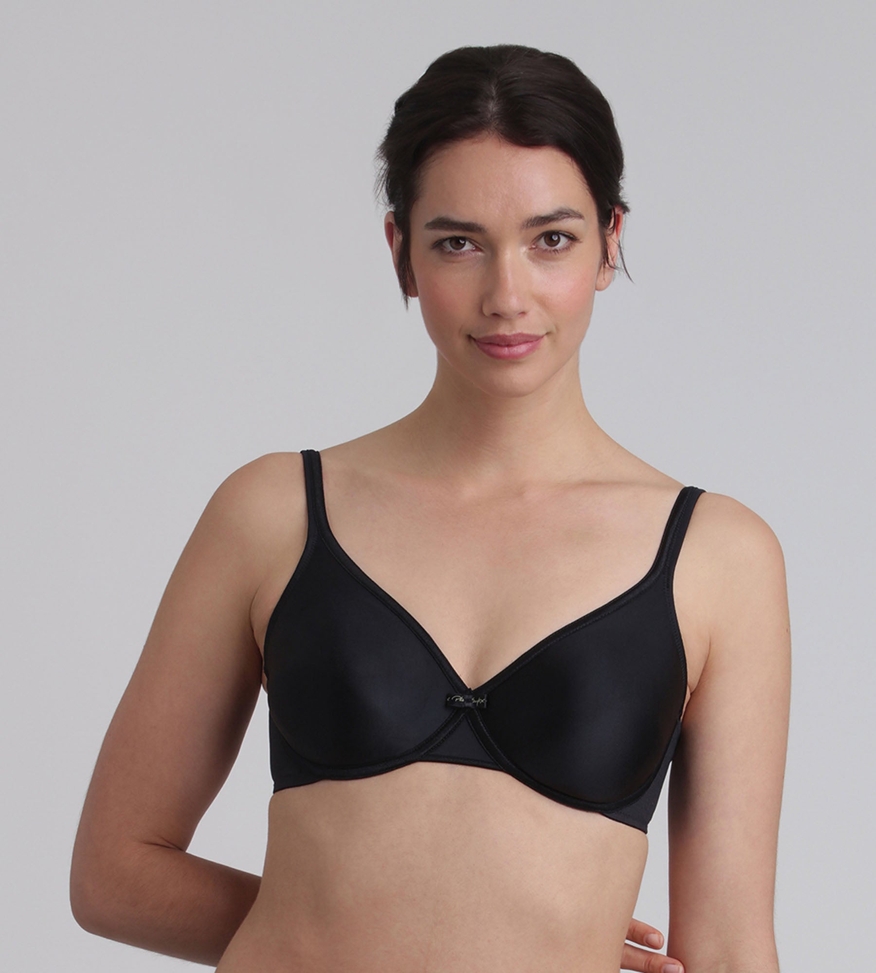Playtex® Underwired bra in black Satiny Micro-Support