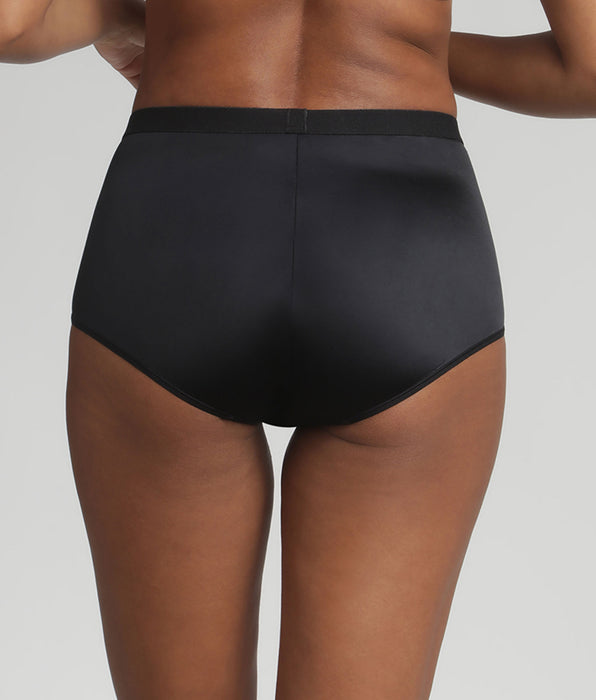 Playtex® High-waisted shaping knickers in black Perfect Silhouette