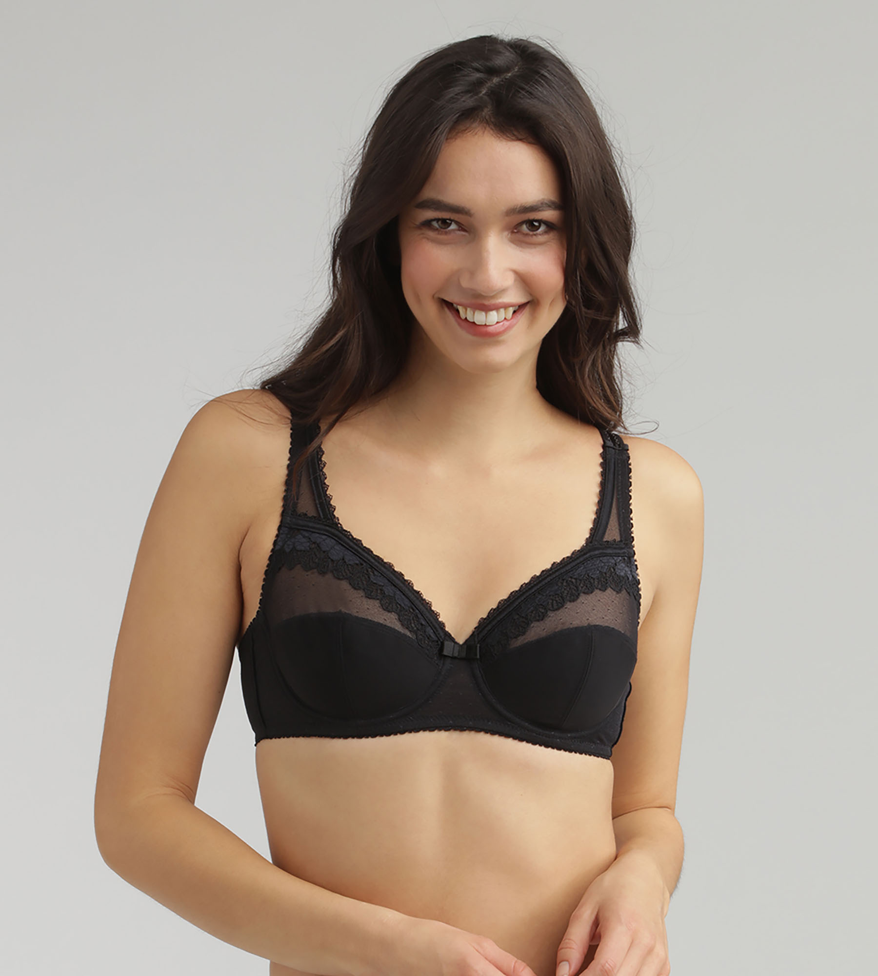 Full cup bra in black Classic Micro Support, , PLAYTEX