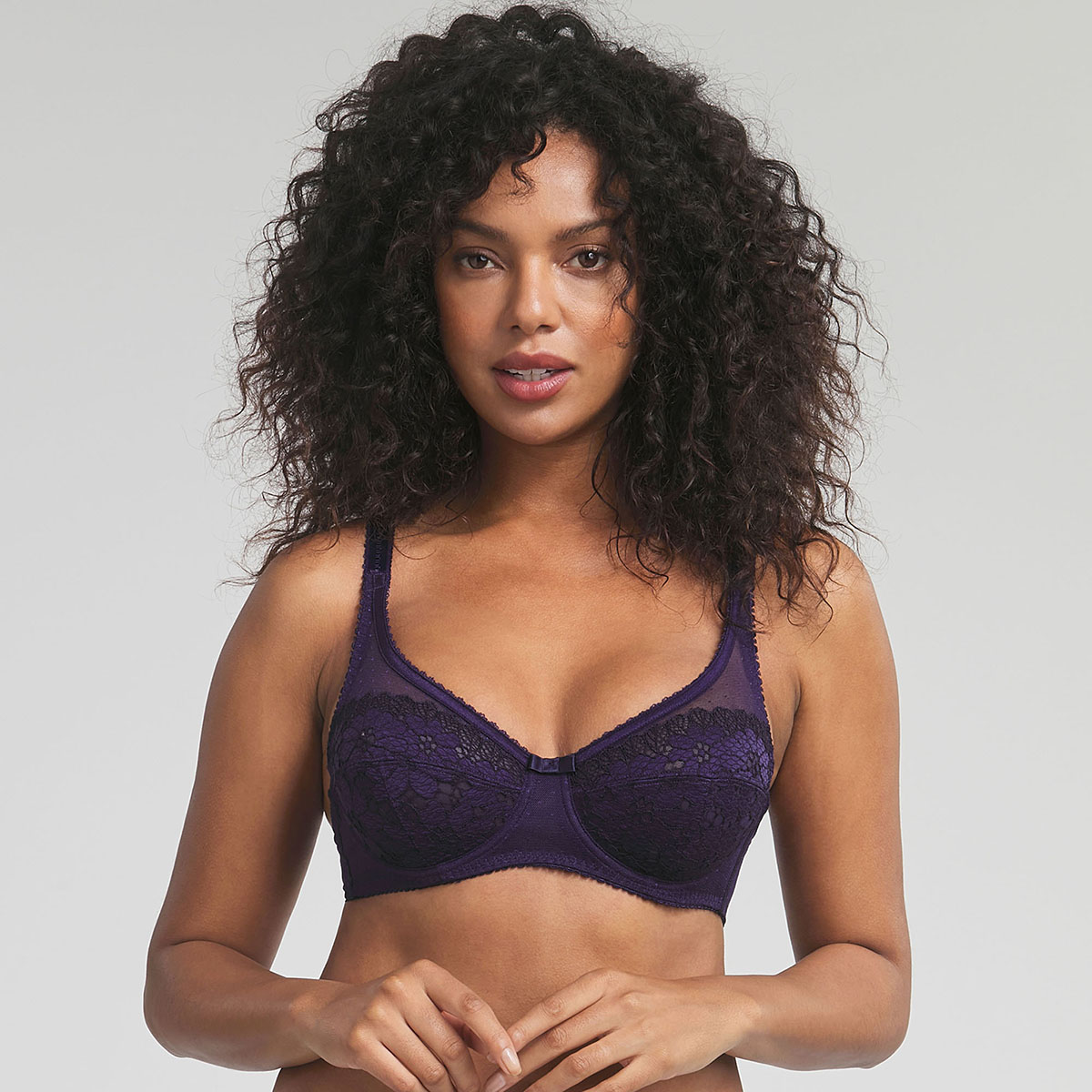 Underwired bra in navy Classic Lace Support, , PLAYTEX