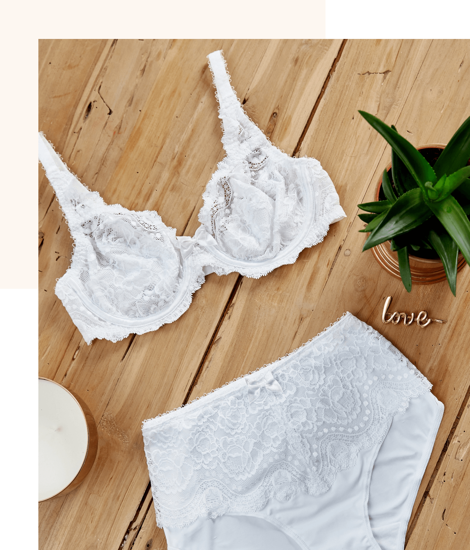 The lingerie that reveals your natural beauty